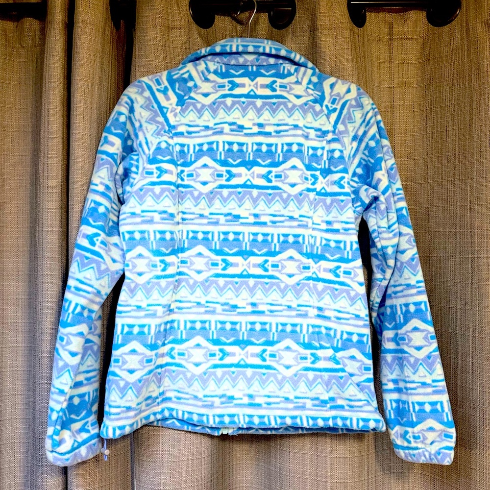 NWT Columbia Women's Blue Patterned zip up fleece. Size medium. Never worn.